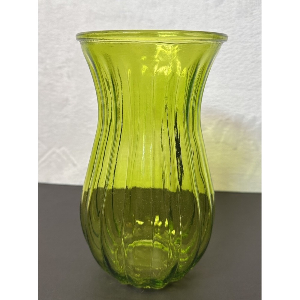 Green Glass Floral Flower Vase  "8.75 Inches Thick‎ Glass Wavy